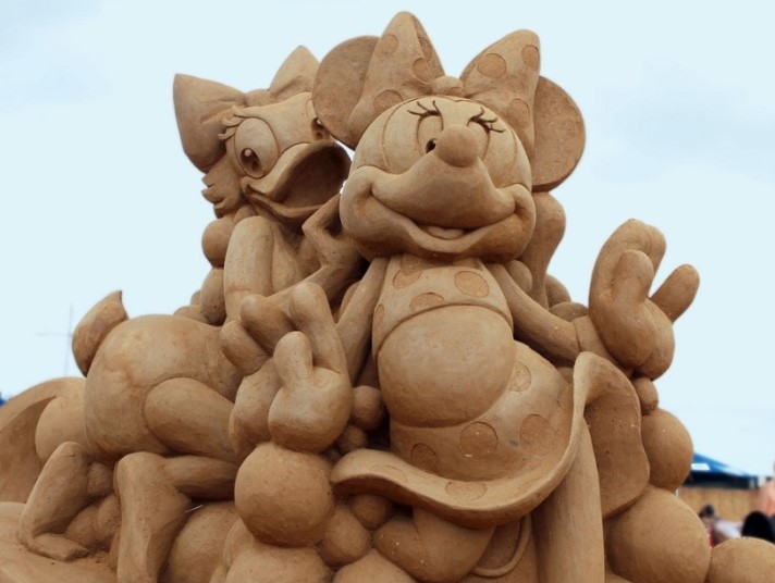 Kada vidite ove skulpture nećete verovati da ih je neko napravio na – plaži!