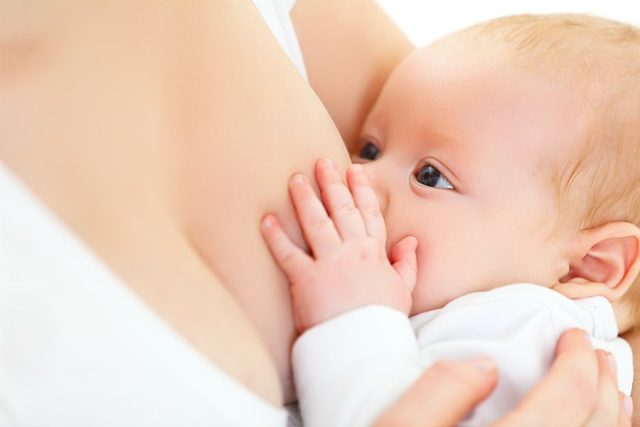 Koji su sve benefiti koje dojenje pruža i majci i bebi?