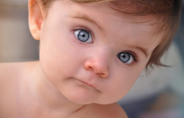 Od čega zavisi kakvu će boju očiju imati dete?