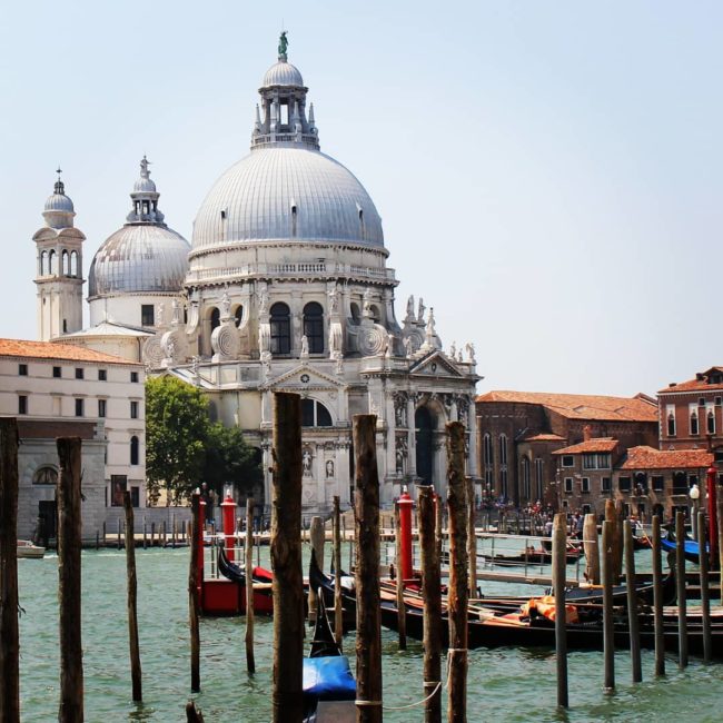 Turisti u Veneciji moraju da plate paprenu kaznu zbog kuvanja kafe!