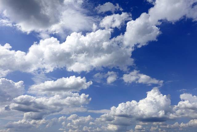 Da li znate koliko su teški oblaci i šta ih drži u vazduhu? Odgovor će vas iznenaditi…