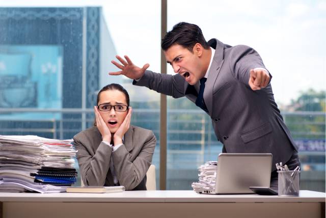 5 suptilnih znakova da vas šef ne voli