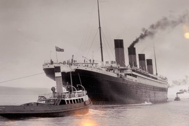 Ova šestorka je preživela potonuće Titanika a zatim su izbrisani iz istorije: Razlog će vas zgroziti!