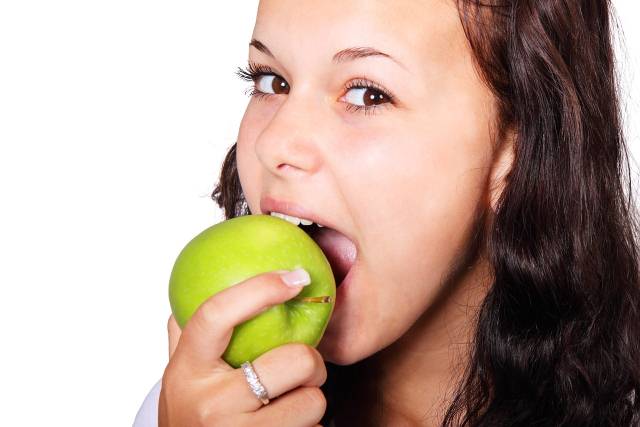 Jabuke sadrže više ugljenih hidrata nego hleb!