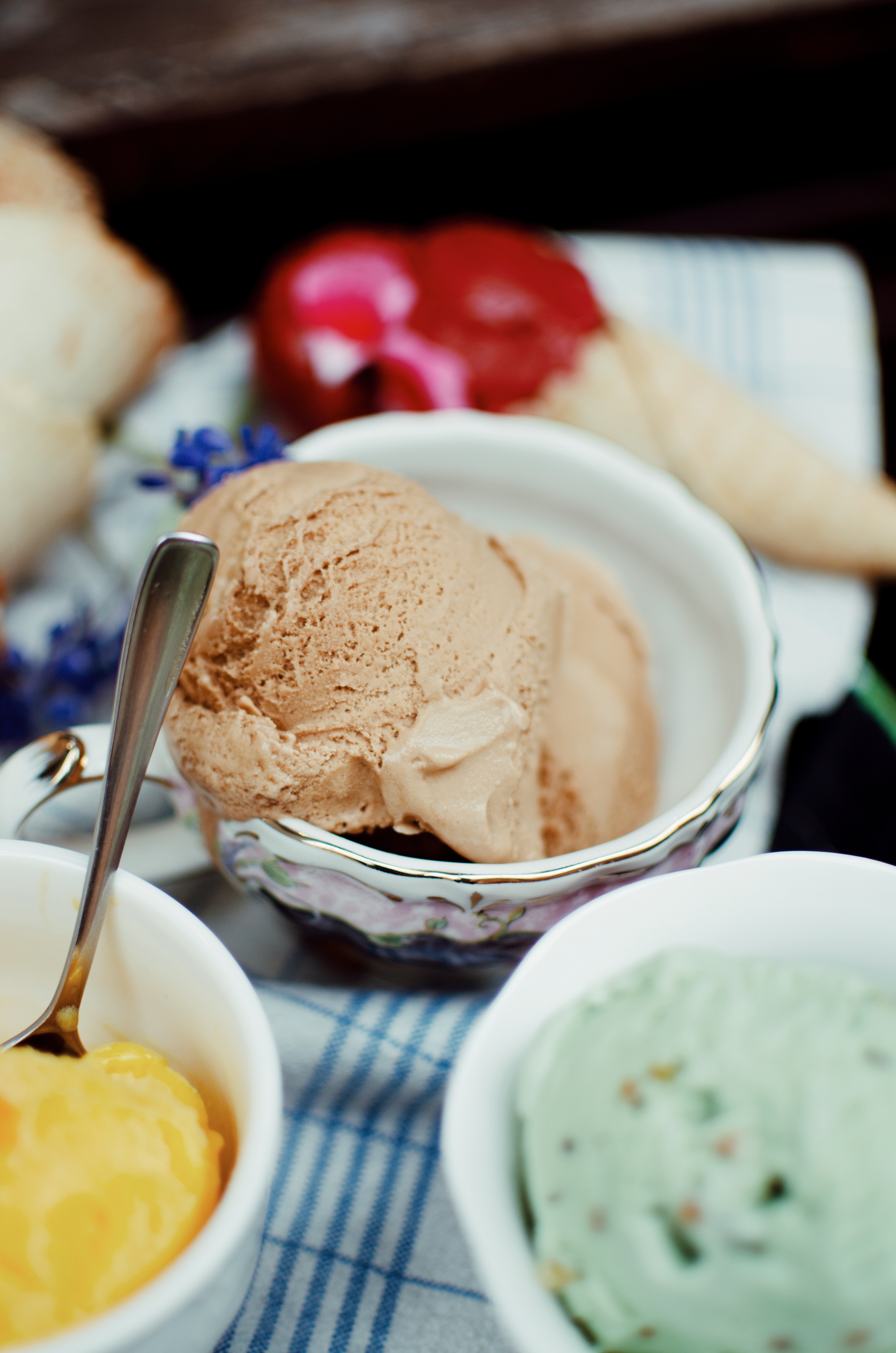 Svi pravimo ovu grešku kada jedemo sladoled, a može biti opasna po zdravlje!