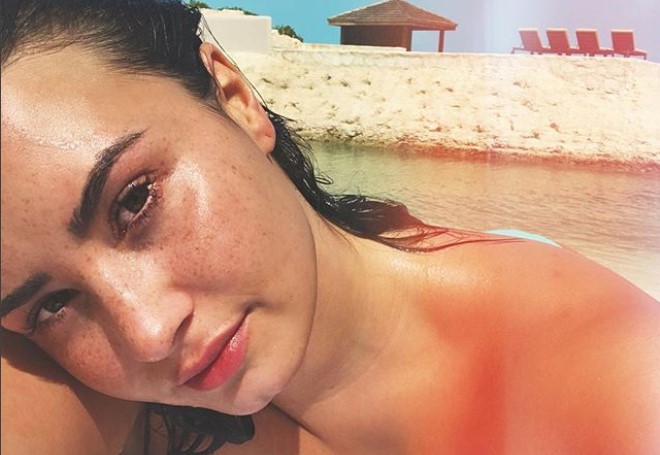 Demi Lovato se oglasila na Instagramu a njeno pismo otkriva tužnu realnost mlade pevačice