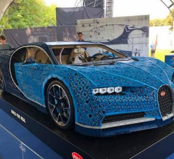 „Lego bugati“: Auto od više miliona Lego delova koji stvarno može da se vozi