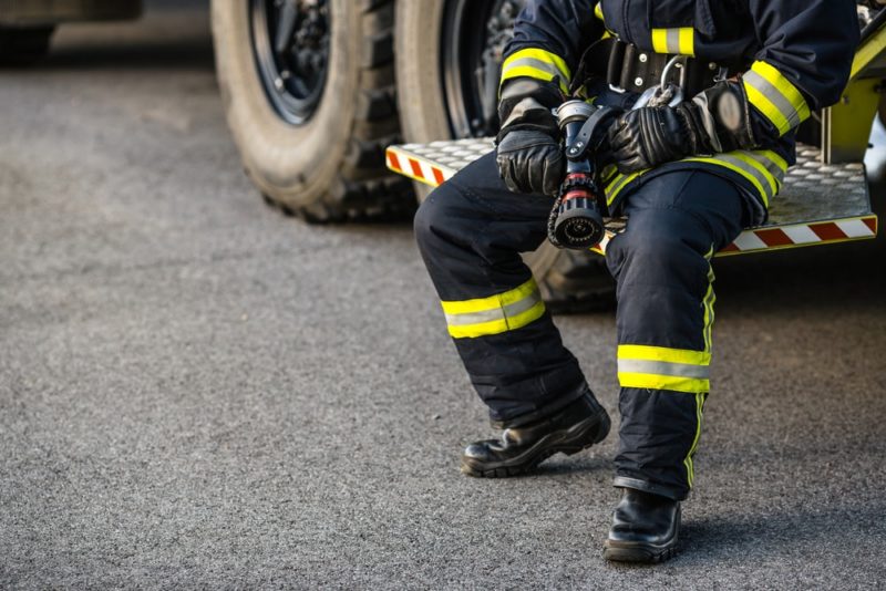 Vatrogasci u Nišu ispunili želju bolesnoj devojčici