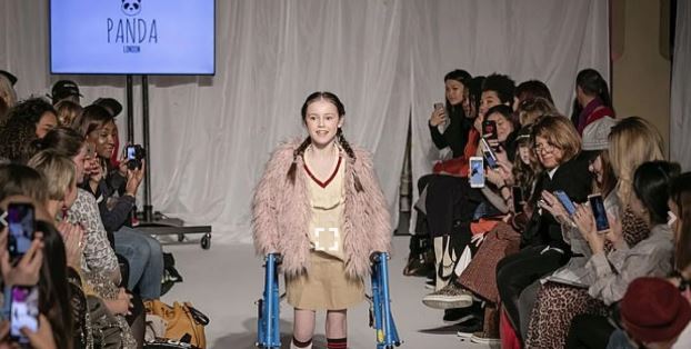 Devojčica sa cerebralnom paralizom osvaja svet mode