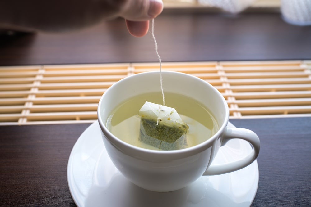 Naučnici dali odgovor – zeleni čaj i kafa smanjuju rizik od smrti?
