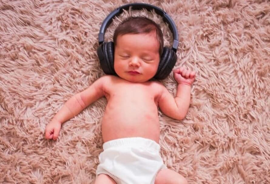 Muzika pomaže prerano rođenim bebama
