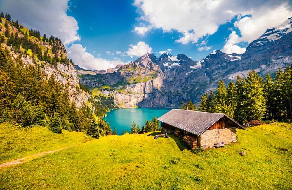 Kuće u Švajcarskoj se prodaju za jedan franak!