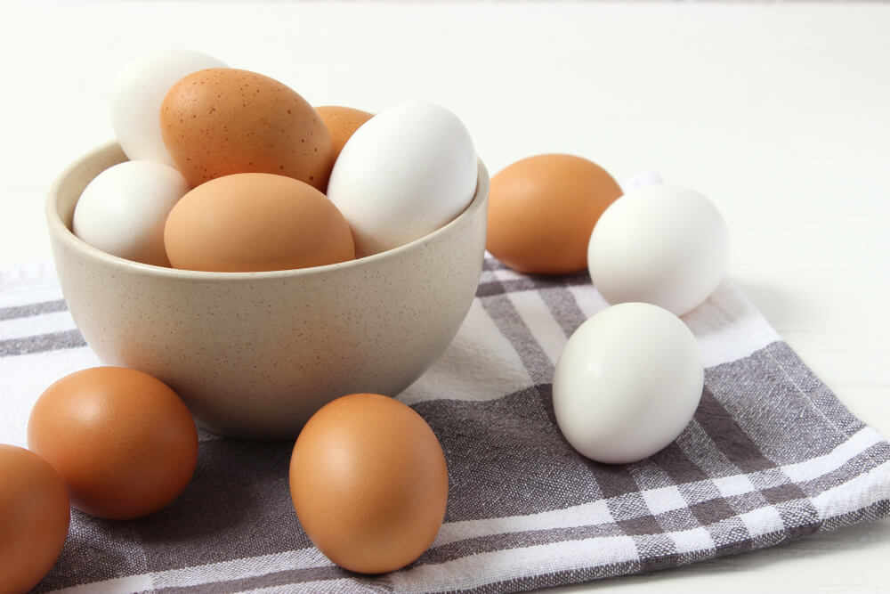 Pojavio se novi trik za ljuštenje jaja i osvojio je društvene mreže