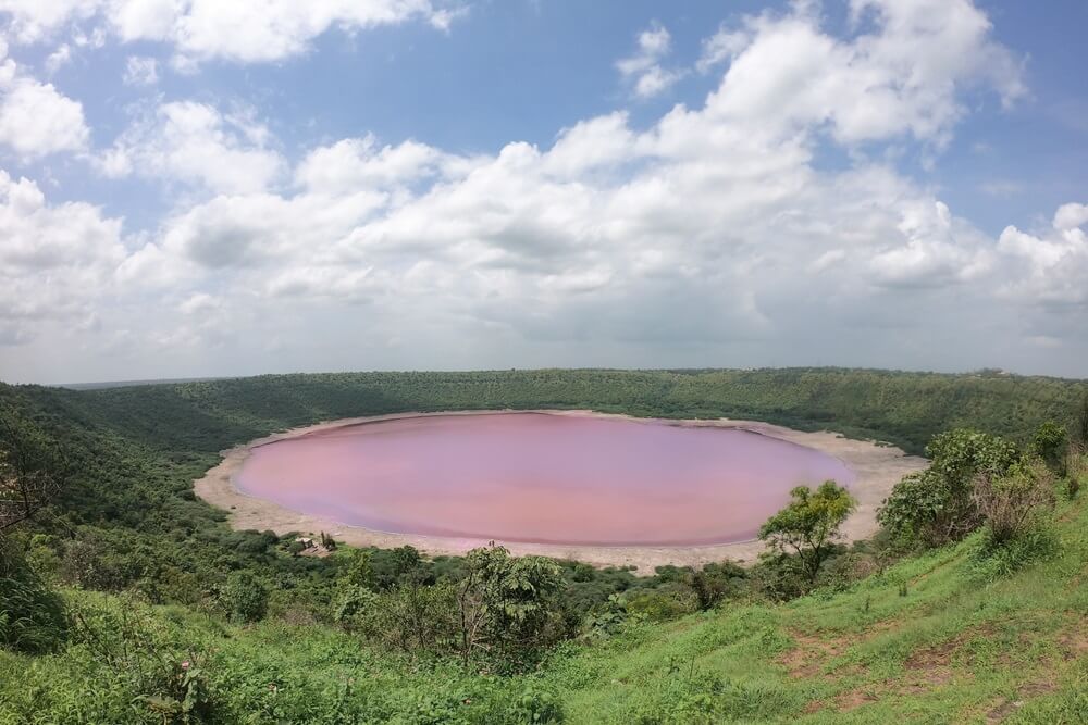 Jezero u Indiji postalo roze – stručnjaci ne mogu da nađu objašnjenje
