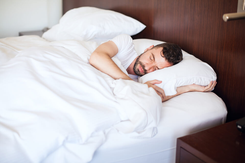 Evo šta ono što muškarci nose na spavanju govori o njihovom karakteru