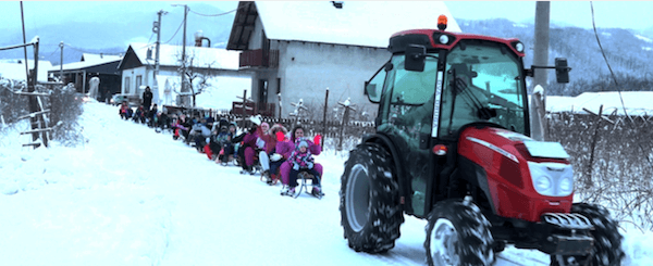 Vesela snežna avantura mališana u Ivanjici – dečijoj sreći nije bilo kraja
