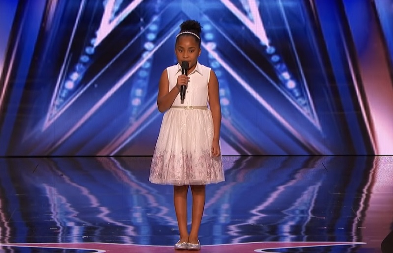 Raspametila gledaoce i žiri svojim glasom – Devetogodišnja devojčica peva kao slavuj!