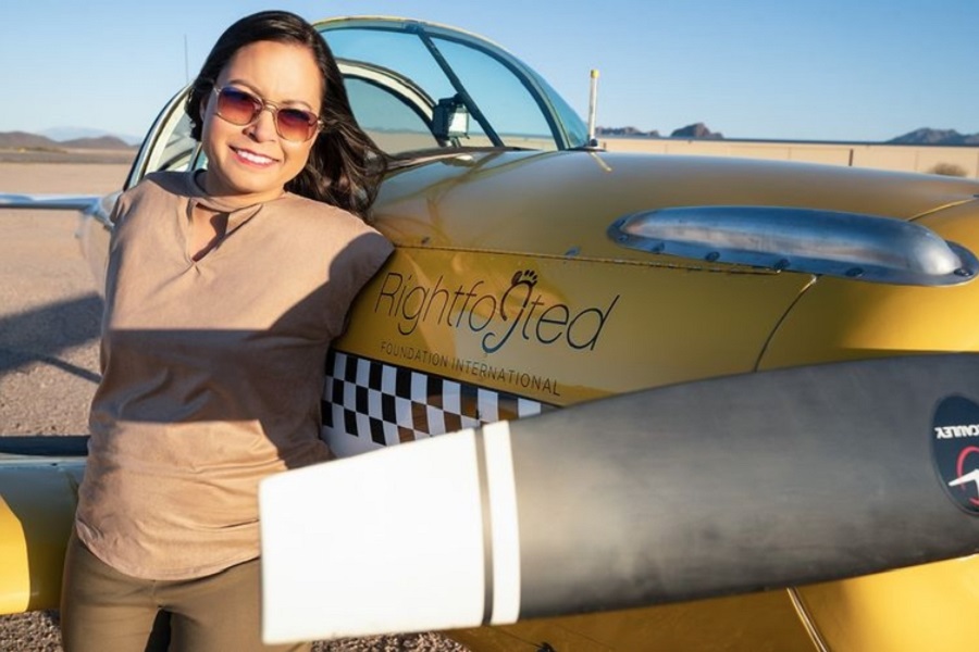 Za nju nemoguće ne postoji – Ova devojka je prvi avijatičar bez ruku!