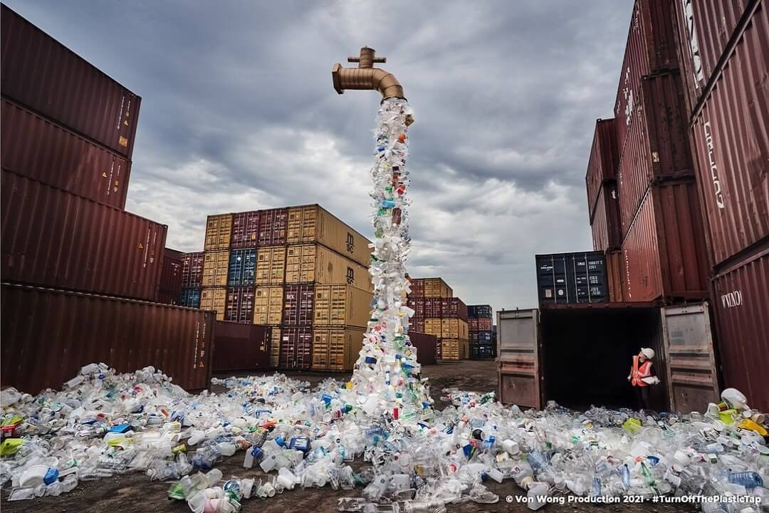 Jako bitna poruka – Aktivista svojim ilustracijama skrenuo pažnju na zagađenje plastikom