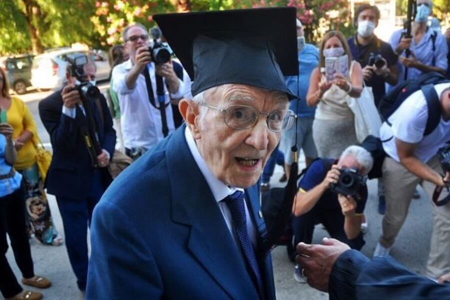 Nikad nije kasno: Odbranio je master – Đuzepe je najstariji student u Italiji!