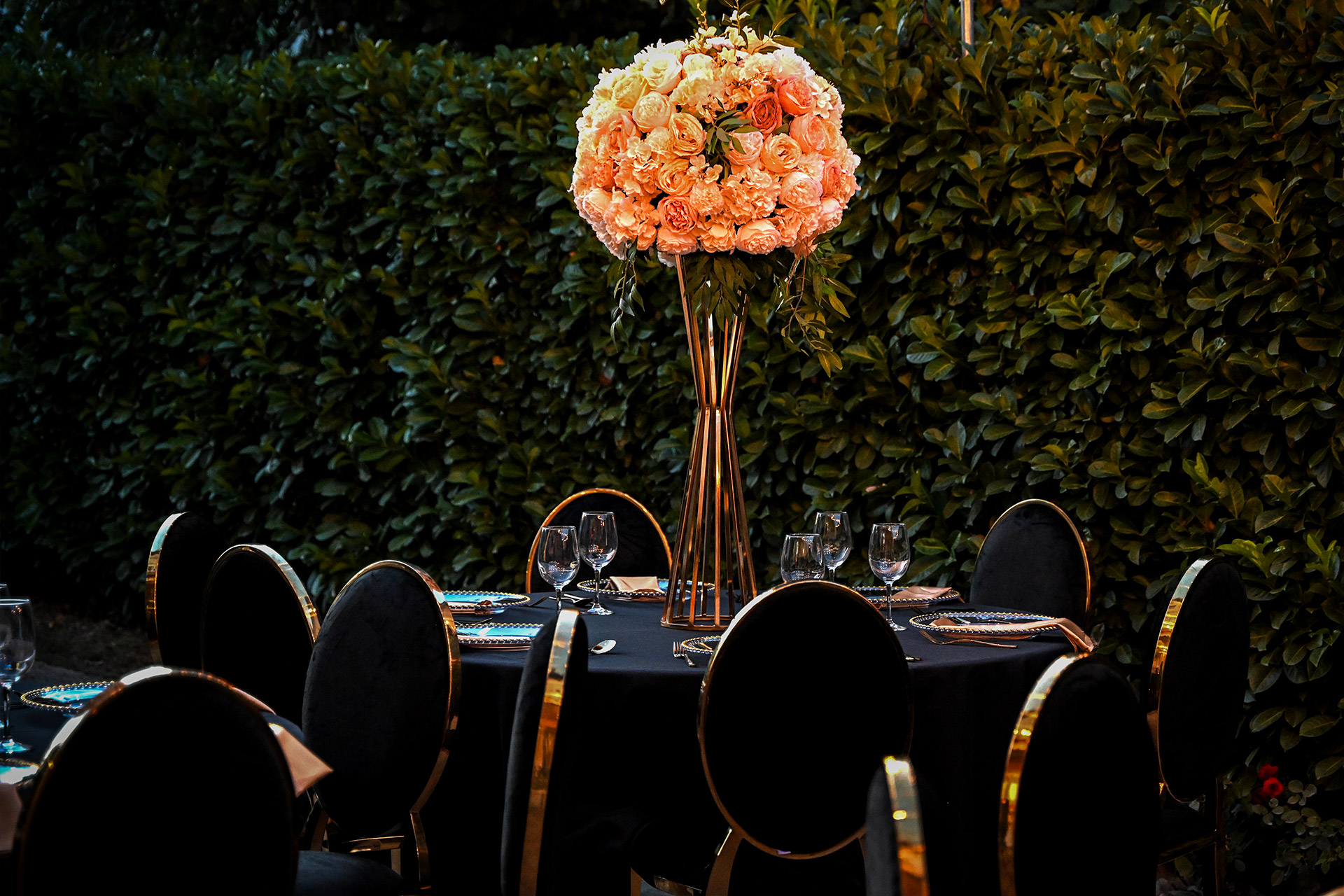 Vodič za savršenu proslavu: Kako pravilno izabrati dekoraciju, rasvetu i nameštaj